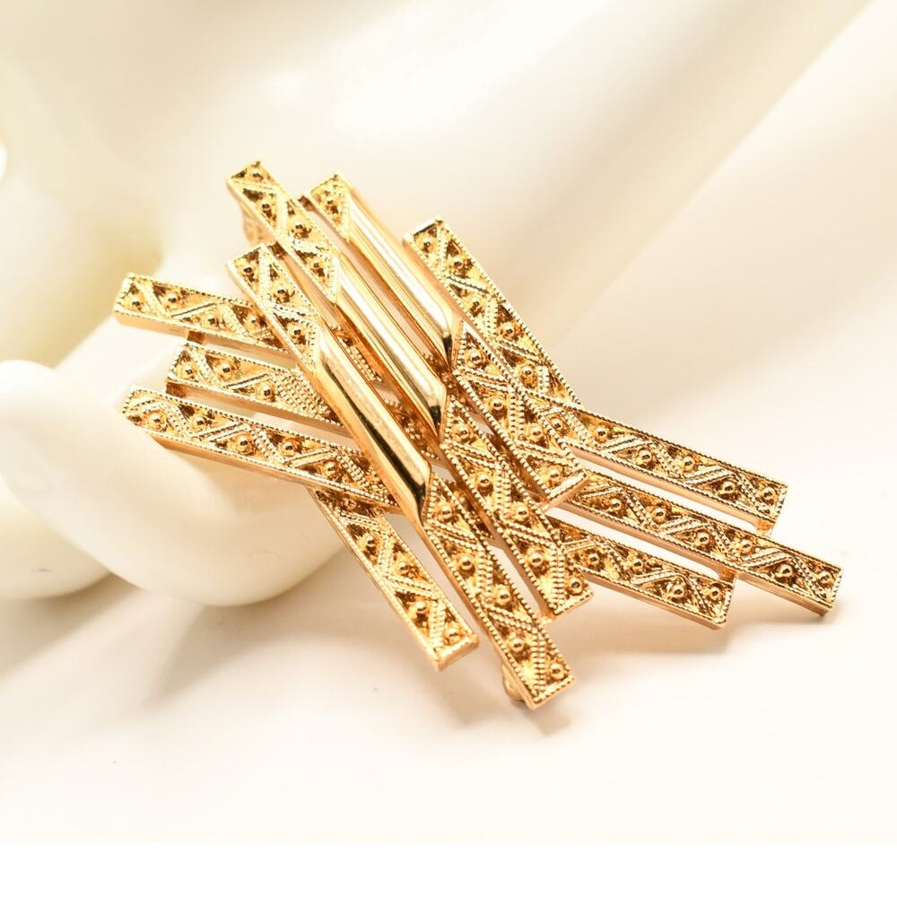 Vintage MONET Modernist Brooch Gold Tone Textured Geometric Abstract 2 Inch